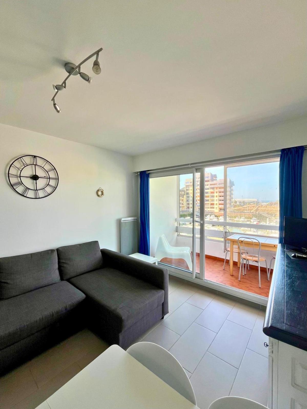 Appartement Vue Mer Et Marina, Loggia - Parking Courseulles-sur-Mer Exterior foto